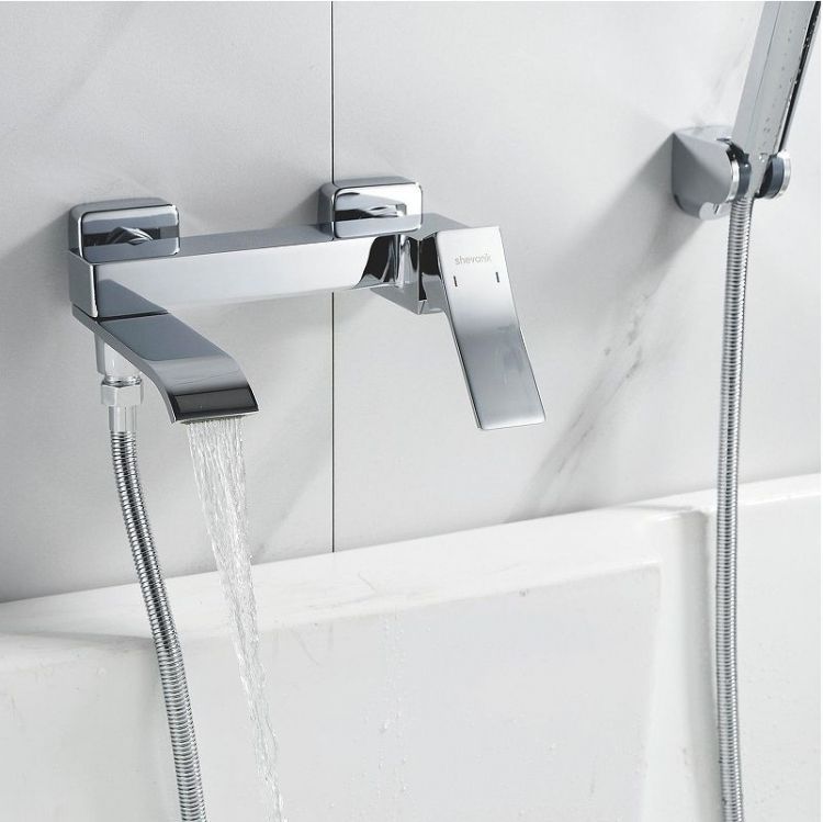 Смеситель для ванны Shevanik S4002 цвет Хром Смеситель для ванны Shevanik S4002 цвет Хром