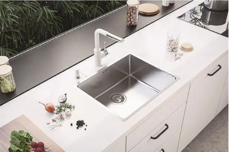 Смеситель для кухни Alveus Siros-P G11 Arctic 1129046 Белый Смеситель для кухни Alveus Siros-P G11 Arctic 1129046 Белый