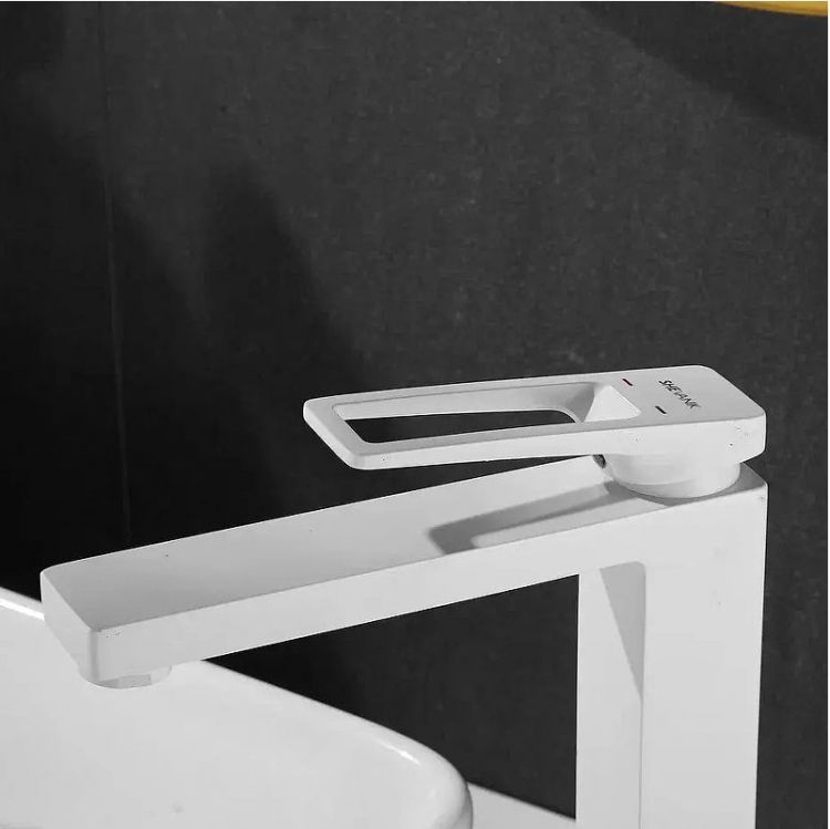 Смеситель для раковины Shevanik S6811C цвет Белый