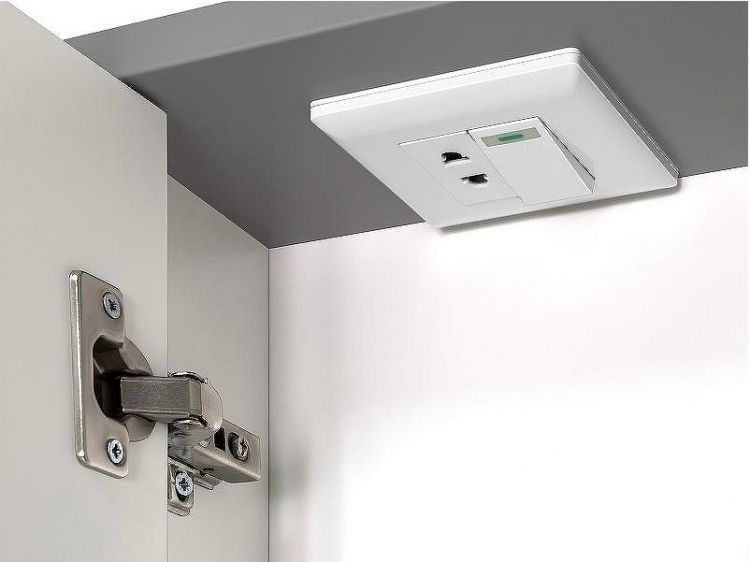 Зеркало со шкафом Brevita Balaton 75 L BAL-04075-01-01Л с подсветкой Белое матовое Серое матовое