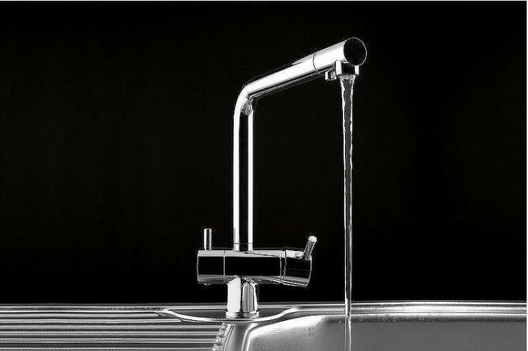 Смеситель для кухни Alveus Aquila Sat 1139805 Сатинированная сталь Смеситель для кухни Alveus Aquila Sat 1139805 Сатинированная сталь