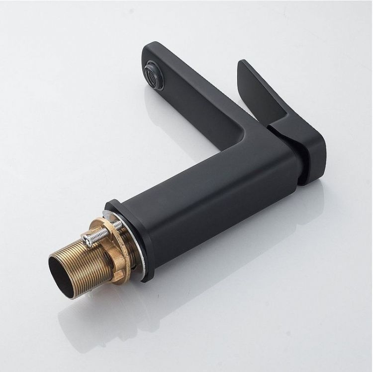 Смеситель для раковины Shevanik S9901H цвет Черный Смеситель для раковины Shevanik S9901H цвет Черный