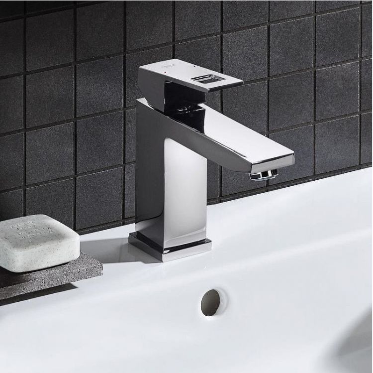 Смеситель для раковины Grohe Eurocube 23446000 Хром