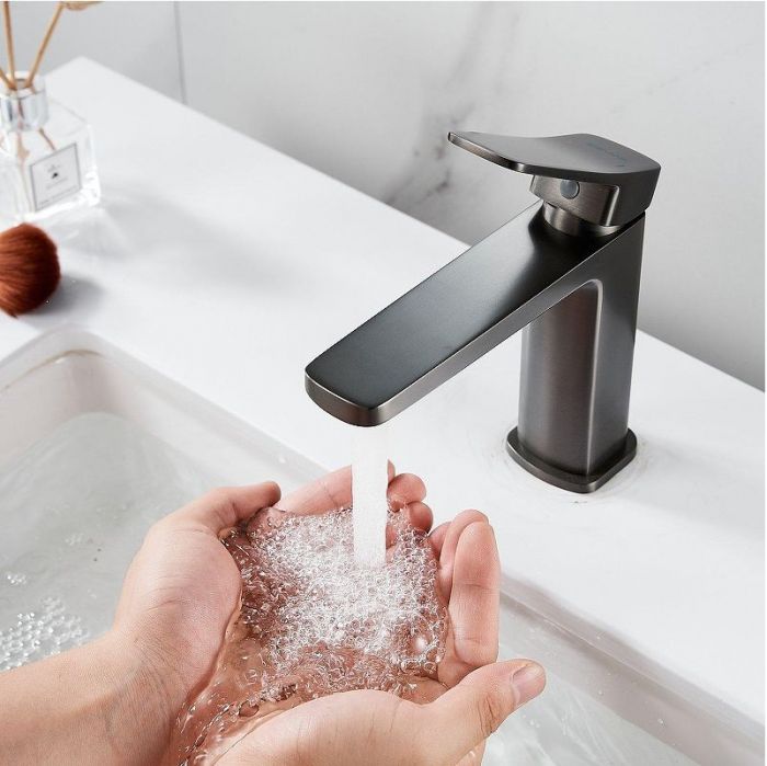 Смеситель для раковины Shevanik S9901T цвет Оружейная сталь