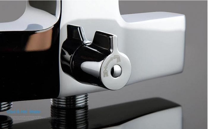 Смеситель для ванны Gappo G07 G2207 универсальный Хром