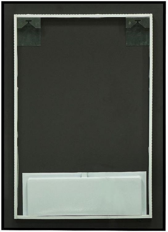 Зеркало Bond Cube 60x80 M36ZE-6080 с подсветкой Черное с бесконтактным выключателем Зеркало Bond Cube 60x80 M36ZE-6080 с подсветкой Черное с бесконтактным выключателем