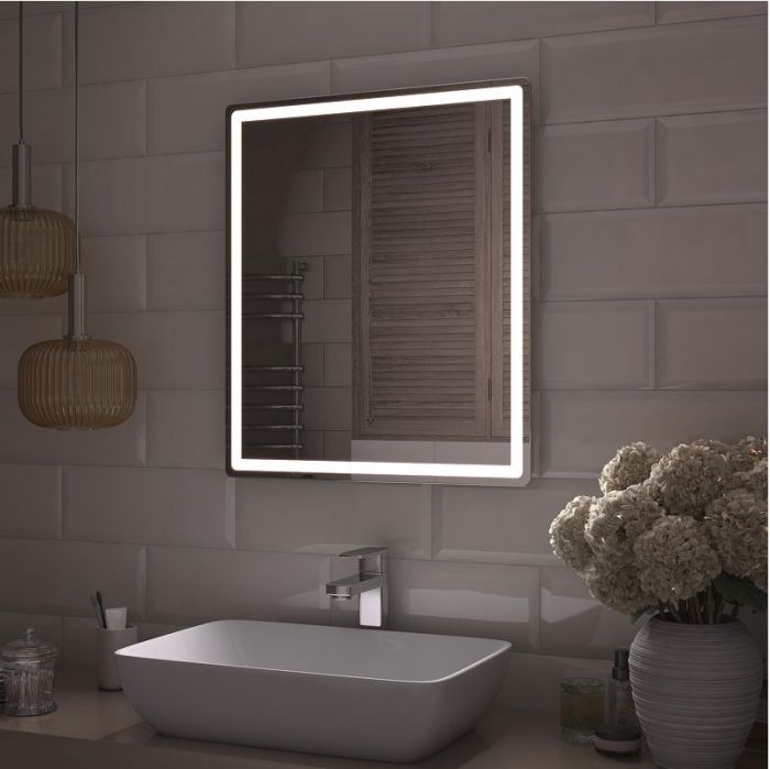 Зеркало Vigo Geometry Comfort 60 058 с подсветкой с бесконтактным выключателем и подогревом