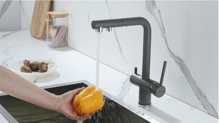 Смеситель для кухни Paulmark Serpentine Se213222-GRM Серый металлик Смеситель для кухни Paulmark Serpentine Se213222-GRM Серый металлик