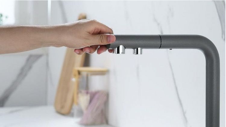 Смеситель для кухни Paulmark Serpentine Se213222-GRM Серый металлик Смеситель для кухни Paulmark Serpentine Se213222-GRM Серый металлик