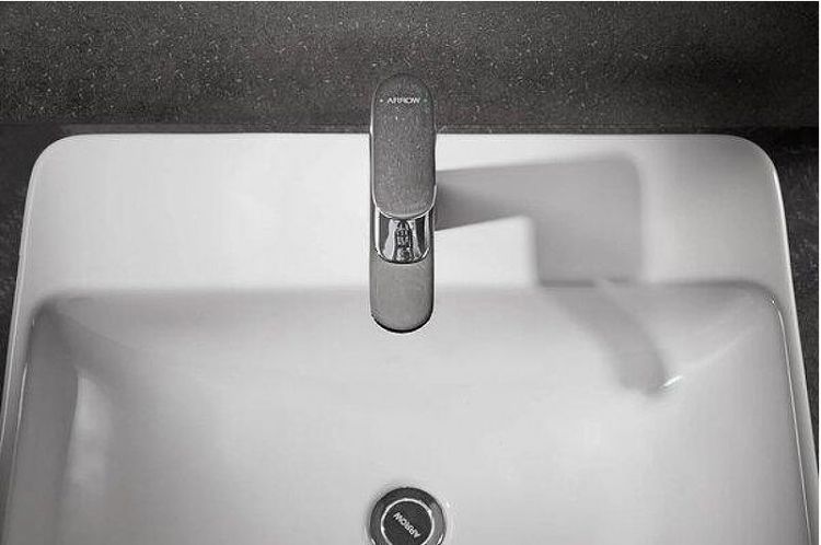 Смеситель для раковины Arrow AMP11848 цвет Хром