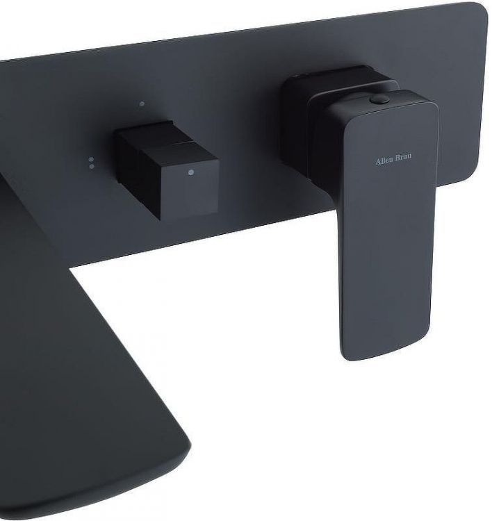 Смеситель для ванны Allen Brau Infinity 5.21007-31 Черный матовый Смеситель для ванны Allen Brau Infinity 5.21007-31 Черный матовый
