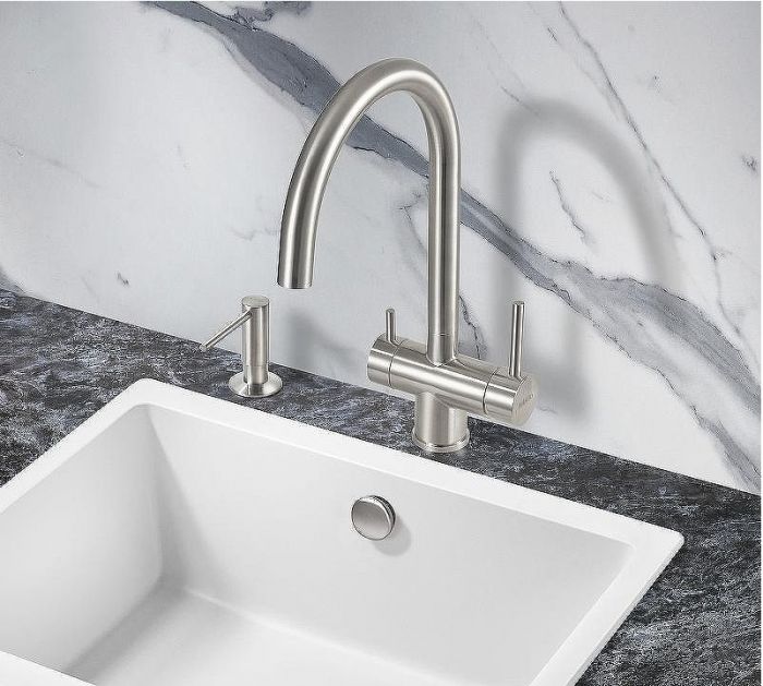 Смеситель для кухни Milacio Ultra MCU.554.SS Нержавеющая сталь