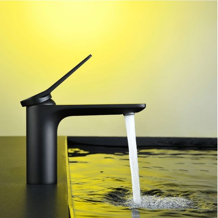 Смеситель для раковины Abelsberg Intensa EGF23520MB цвет Вулканический черный Смеситель для раковины Abelsberg Intensa EGF23520MB цвет Вулканический черный