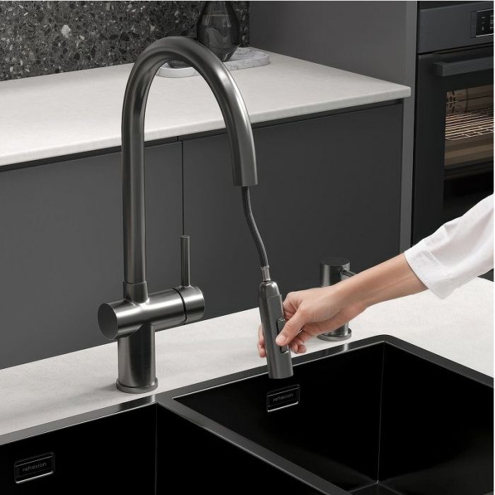 Смеситель для кухни Reflexion Lago RX9904BL цвет Оружейная сталь