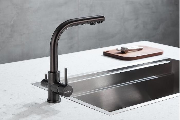 Смеситель для кухни Paulmark Essen Es213011-GM Вороненая сталь