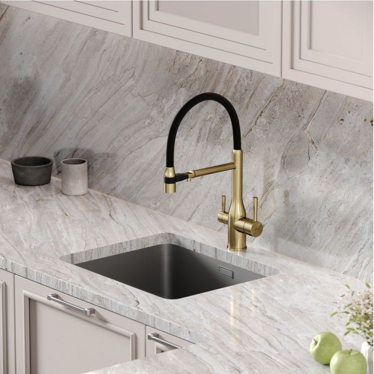 Смеситель для кухни Sancos Garda с гибким изливом, цвет брашированное золото/черный, SC4009BG