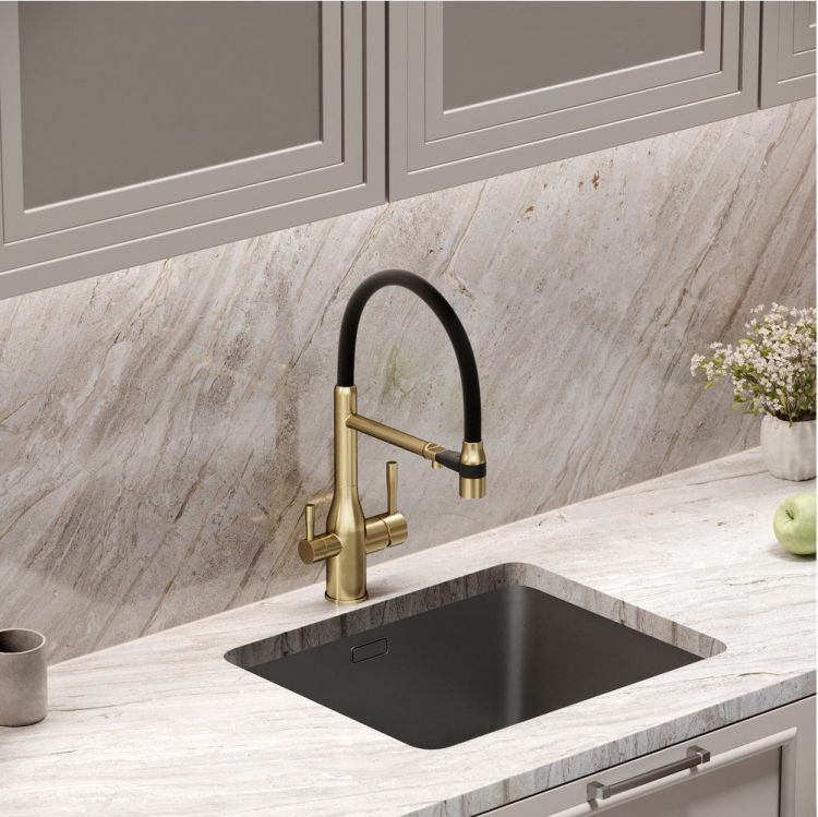 Смеситель для кухни Sancos Garda с гибким изливом, цвет брашированное золото/черный, SC4009BG