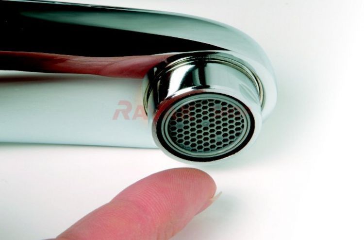 Смеситель для ванны Ravak Suzan SN 022.00/150 X070004 Смеситель для ванны Ravak Suzan SN 022.00/150 X070004