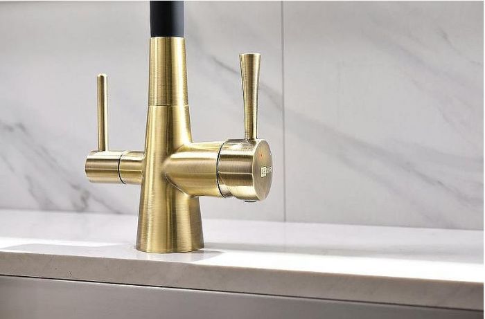 Смеситель для кухни Lemark Comfort LM3075B Бронза Черный