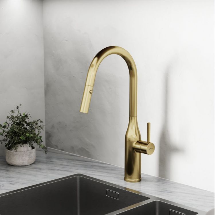 Смеситель для кухни Sancos Grand с вытяжным изливом, цвет брашированное золото, SC4002BG