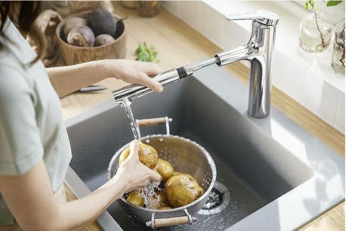 Смеситель для кухни Hansgrohe Zesis M33 74801670 Черный матовый