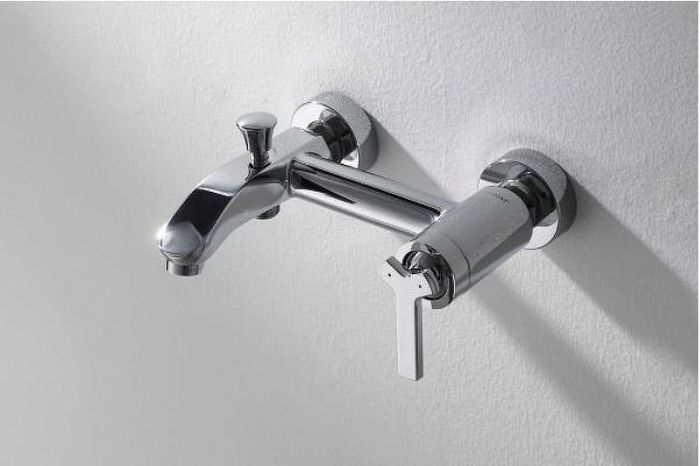 Смеситель для ванны Bravat Waterfall F673107C-01 Хром