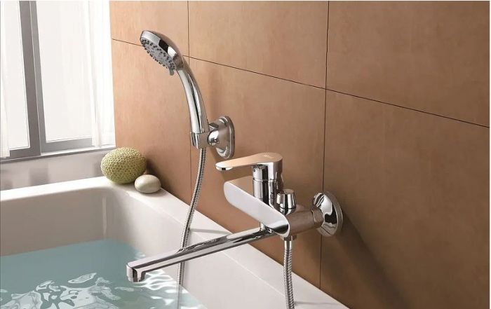 Смеситель для ванны Shevanik S5622 универсальный цвет Хром