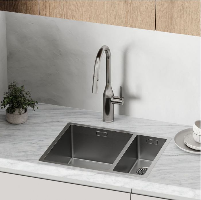 Смеситель для кухни Sancos Grand с вытяжным изливом, цвет нержавеющая сталь, SC4002BNG