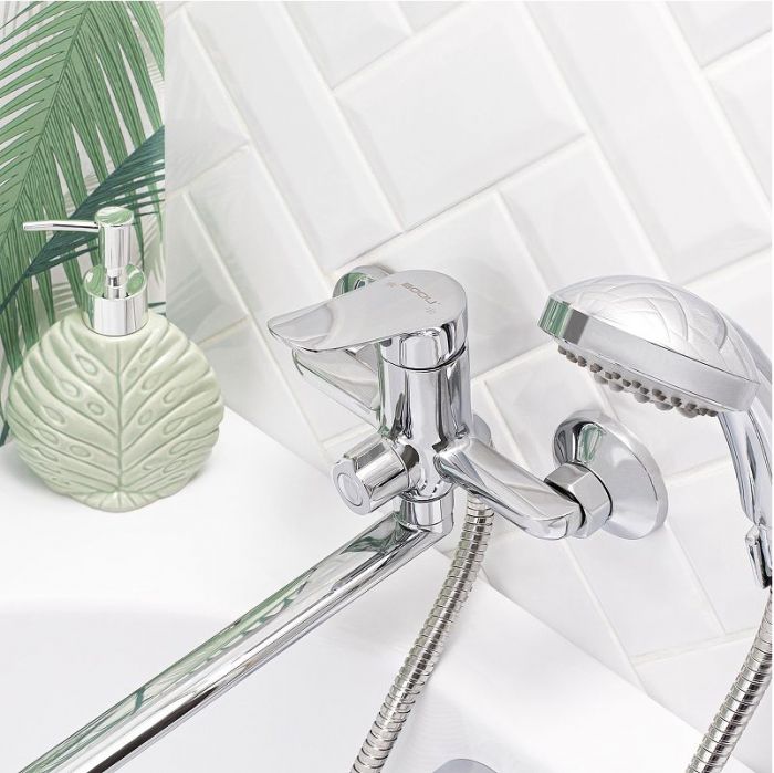 Смеситель для ванны Boou B8290-18F универсальный цвет Хром