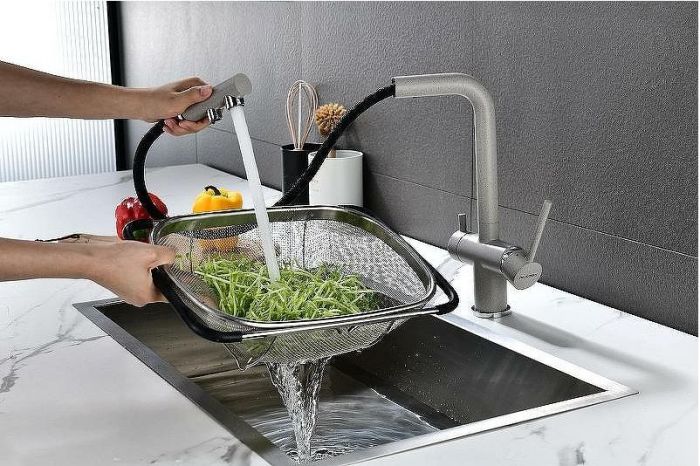 Смеситель для кухни Paulmark Serpentine Se213222-GR Серый