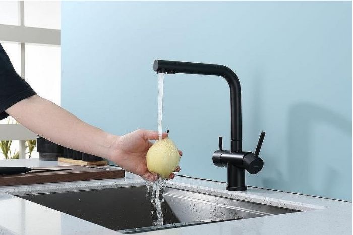 Смеситель для кухни Splenka S70.61.06 Черный матовый