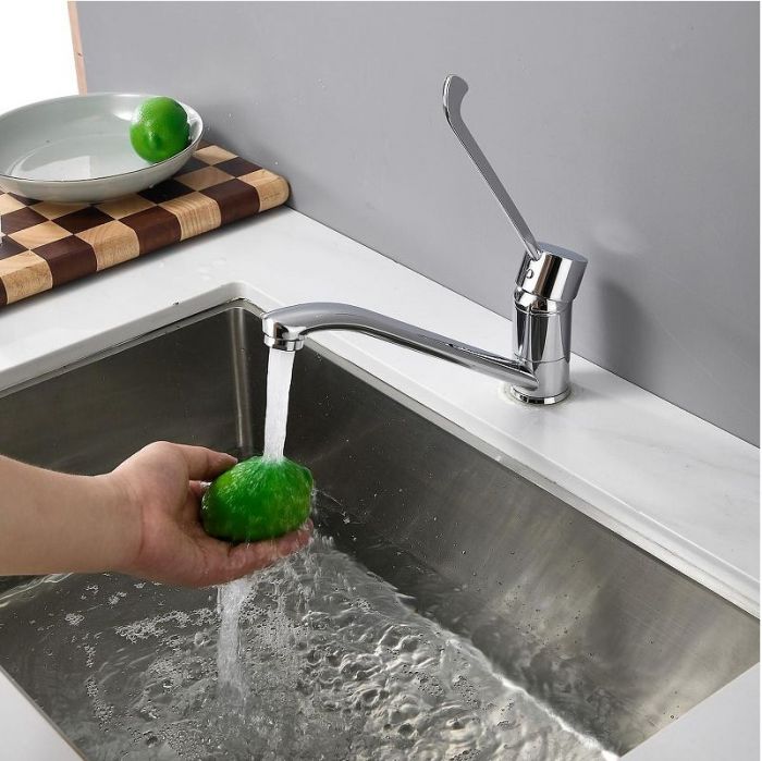 Смеситель для кухни Belz B70019 цвет Хром