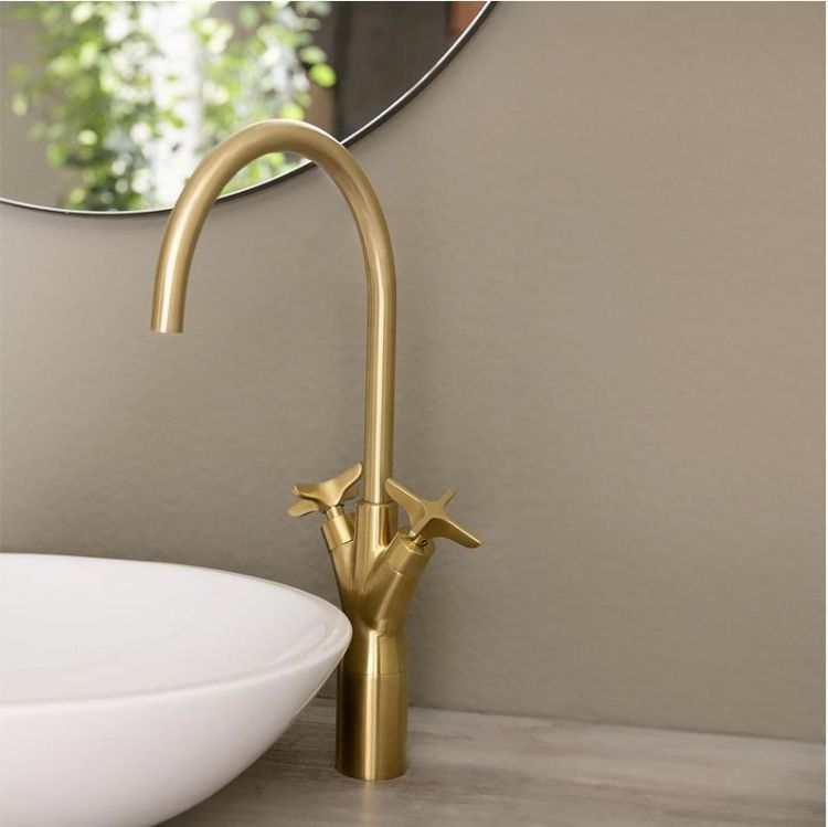 Смеситель для раковины Ramonsoler Adagio 911001OC Золото брашированное Смеситель для раковины Ramonsoler Adagio 911001OC Золото брашированное