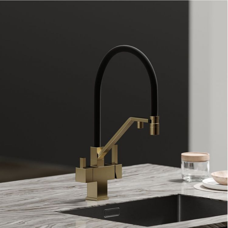 Смеситель для кухни Sancos Loro с гибким изливом, цвет брашированное золото/черный, SC4007BG Смеситель для кухни Sancos Loro с гибким изливом, цвет брашированное золото/черный, SC4007BG