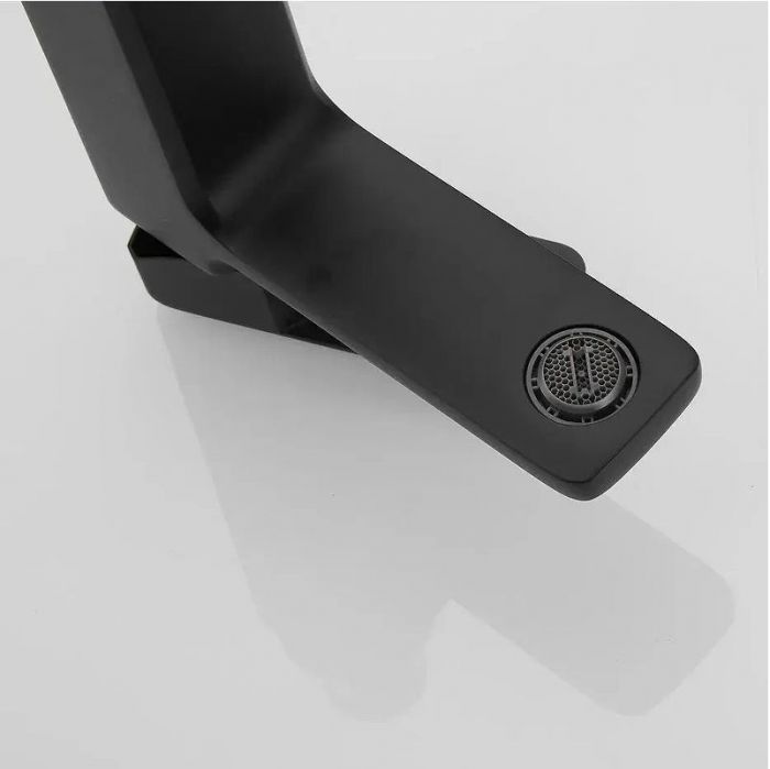 Смеситель для раковины Shevanik S8801H цвет Черный