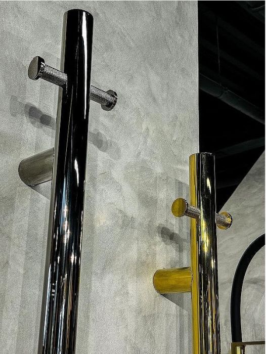 Электрический полотенцесушитель Boheme Uno 726-SGM Оружейная сталь глянцевая