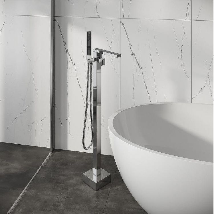 Смеситель для ванны Grossman Falcon 530.K35.08.100 Хром Смеситель для ванны Grossman Falcon 530.K35.08.100 Хром