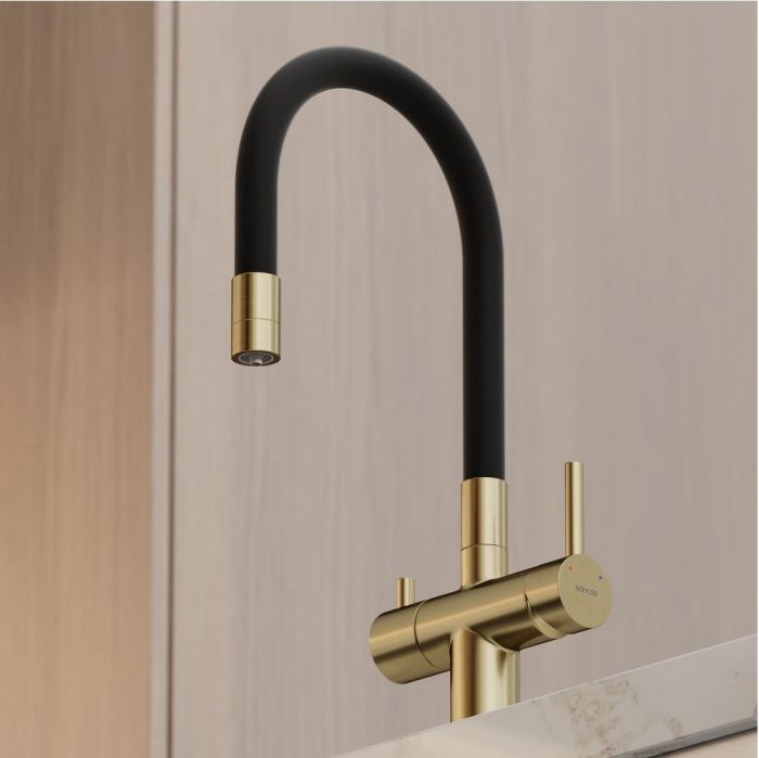 Смеситель для кухни Sancos Lucia с гибким изливом, цвет брашированное золото/черный, SC4004BG