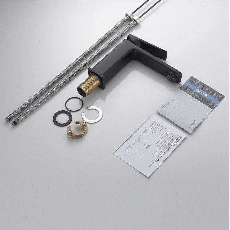 Смеситель для раковины Shevanik S8901H-1 цвет Черный Смеситель для раковины Shevanik S8901H-1 цвет Черный