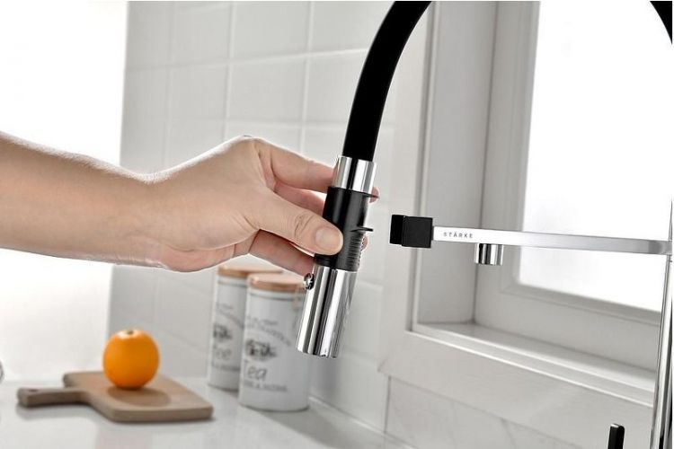 Смеситель для кухни Paulmark Gravity Gr213888-CR Хром Смеситель для кухни Paulmark Gravity Gr213888-CR Хром