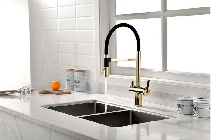 Смеситель для кухни Paulmark Gravity Gr213888-G Золото