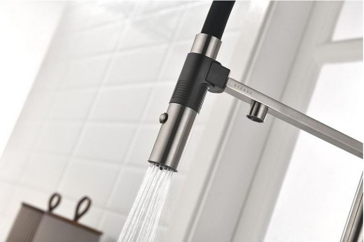 Смеситель для кухни Paulmark Gravity Gr213888-BS Брашированная сталь Смеситель для кухни Paulmark Gravity Gr213888-BS Брашированная сталь