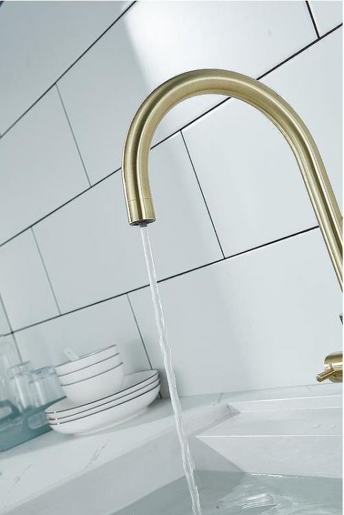 Смеситель для кухни Paulmark Essen Es213211-BR Бронза Смеситель для кухни Paulmark Essen Es213211-BR Бронза