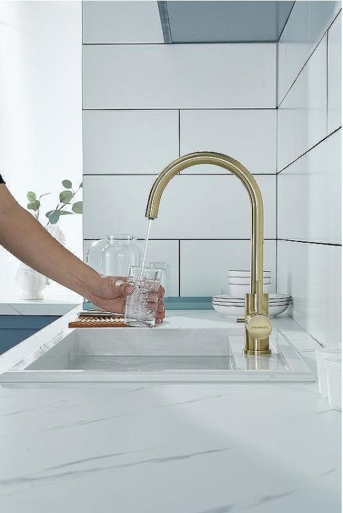 Смеситель для кухни Paulmark Essen Es213211-BR Бронза Смеситель для кухни Paulmark Essen Es213211-BR Бронза