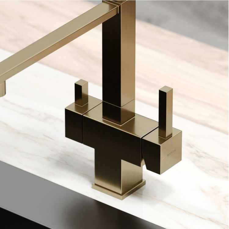 Смеситель для кухни Sancos Moro с гибким изливом, цвет брашированное золото/черный, SC4006BG