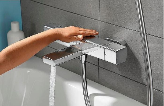 Смеситель для ванны Hansgrohe Ecostat E 15774000 с термостатом Хром