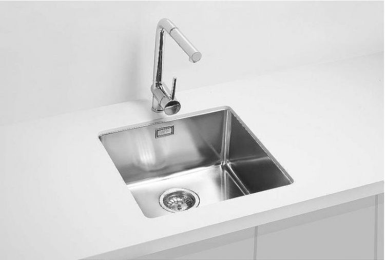 Кухонная мойка Alveus Kombino 30 SAT-90 400x400x195 1100235 Сатинированная сталь Кухонная мойка Alveus Kombino 30 SAT-90 400x400x195 1100235 Сатинированная сталь