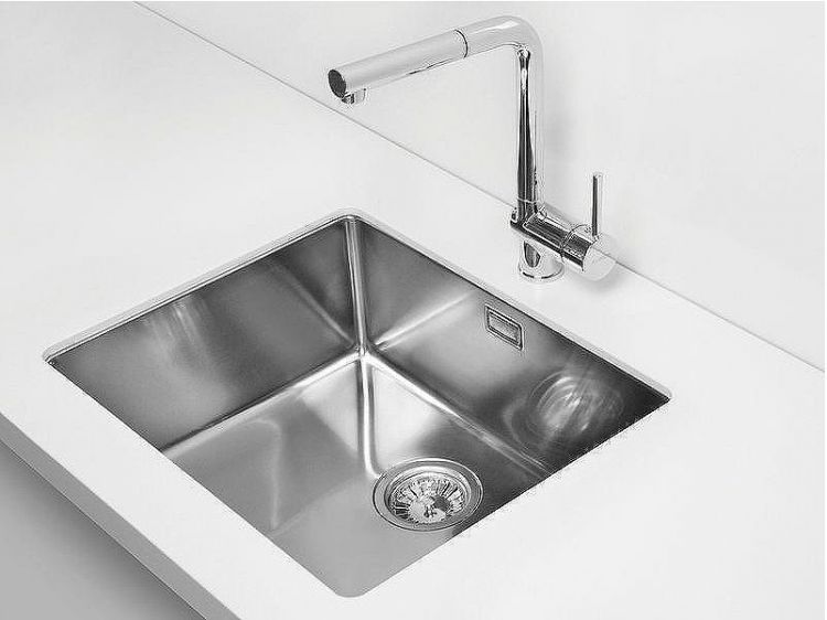 Кухонная мойка Alveus Kombino 30 SAT-90 400x400x195 1100235 Сатинированная сталь Кухонная мойка Alveus Kombino 30 SAT-90 400x400x195 1100235 Сатинированная сталь