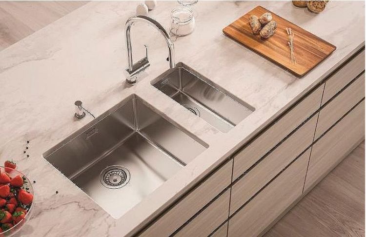 Кухонная мойка Alveus Kombino 30 SAT-90 400x400x195 1100235 Сатинированная сталь Кухонная мойка Alveus Kombino 30 SAT-90 400x400x195 1100235 Сатинированная сталь