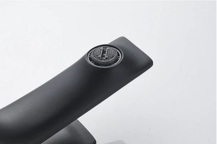 Смеситель для раковины Shevanik S9101H цвет Черный